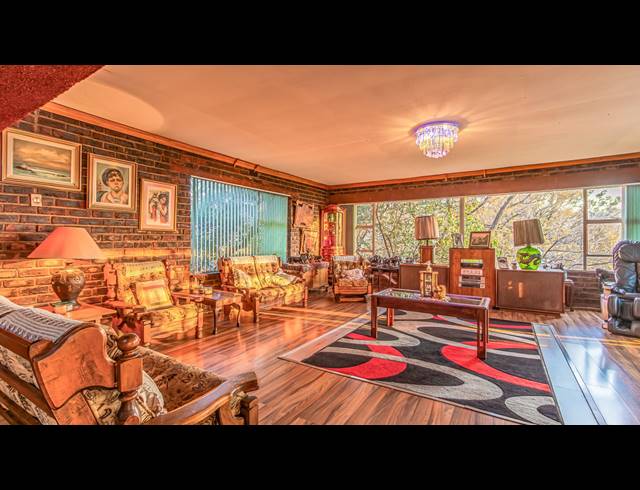 4 BEDROOM HOUSE FOR SALE IN GLENVISTA